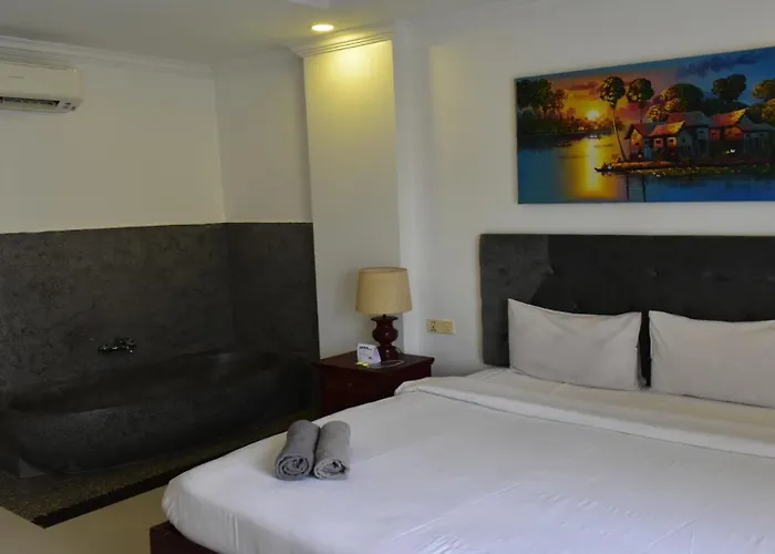 Hostel Mad Monkey Siem Reap